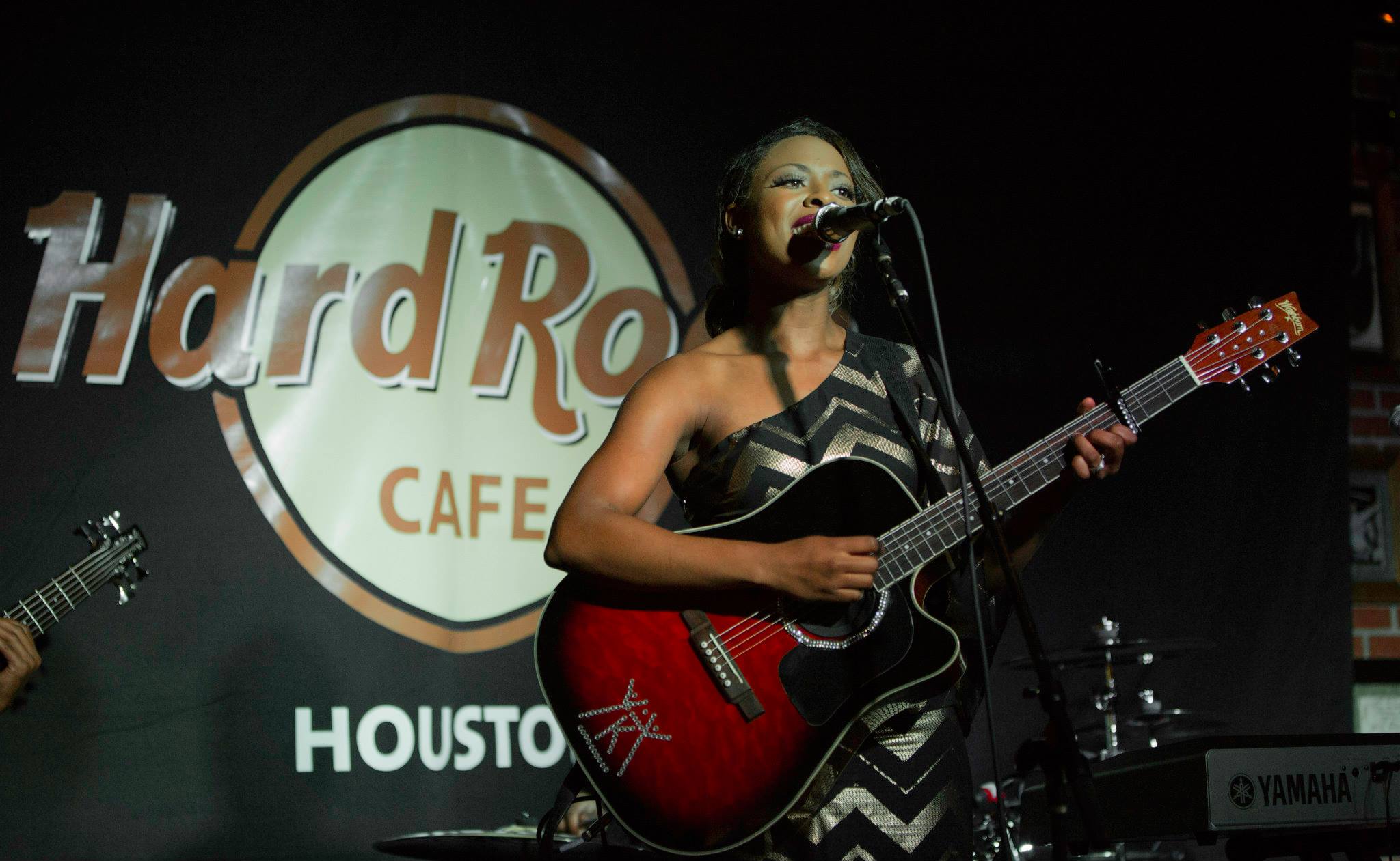 Kristal Cherelle winning Battle of the Bands at Hard Rock Cafe Houston